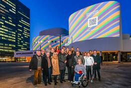 Für Olympia: Licht-Video-Installation am Düsseldorfer Schauspielhaus