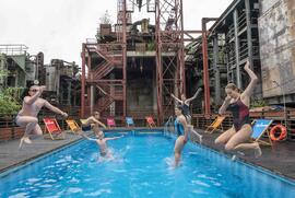 Werksschwimmbad auf Zollverein erfolgreich eröffnet